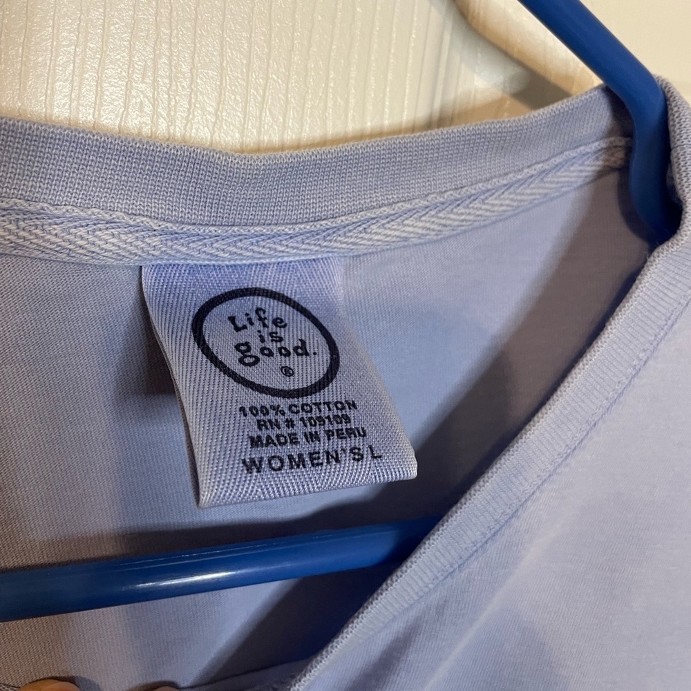 Life is Good. Long sleeve light blue classic tee w/ snow angel graphic sz L - Picture 3 of 7